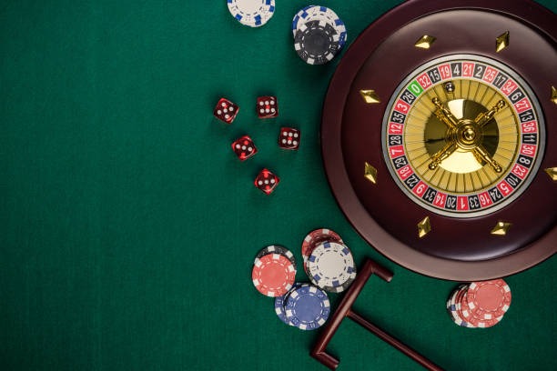 Live dealer presenting Caribbean Stud Poker